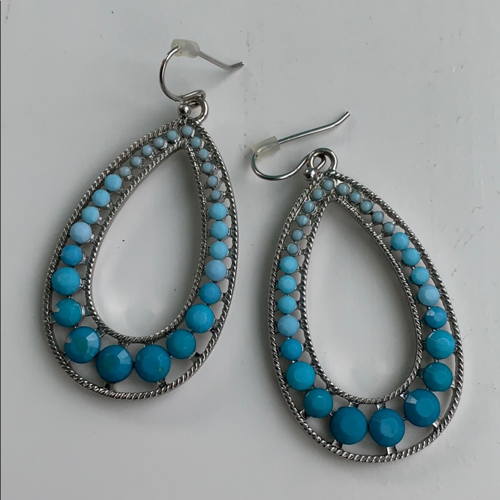 BR Dangling Monochromatic Blue Oval Earrings